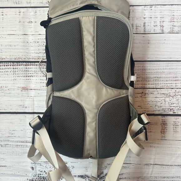 CAMELBAK-  Magic Hydration Backpack NO ACCESSORIES - Picture 6 of 12